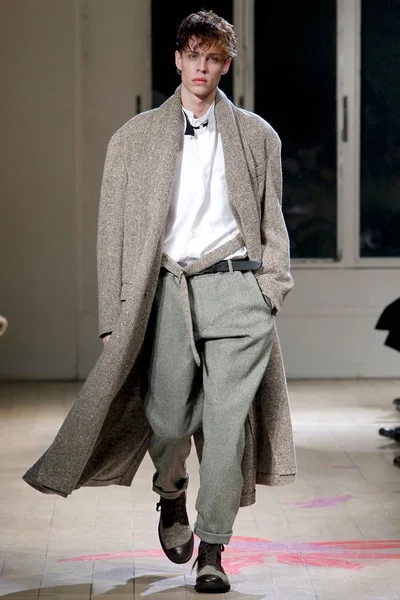 Look 7